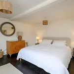 Historic House With Log Burner And Countryside Views, Dog Friendly, Near York Holiday home *